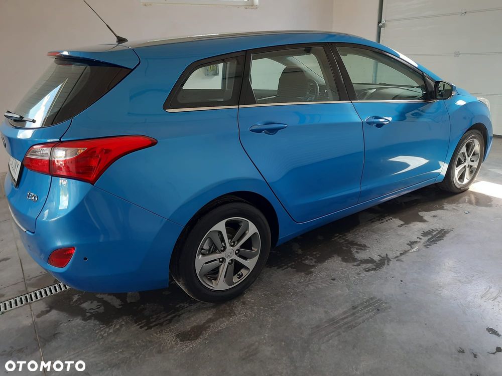 Hyundai i30 1.4 CRDi Premium - 10