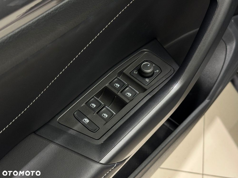 Volkswagen T-Roc 1.5 TSI Style DSG - 21