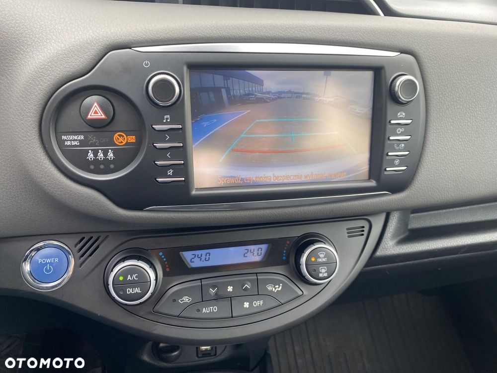 Toyota Yaris - 24