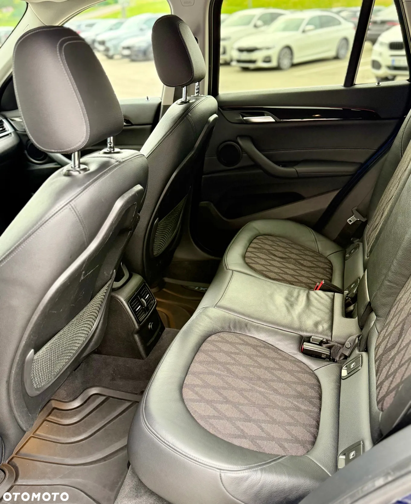 BMW X1 sDrive18d xLine - 9