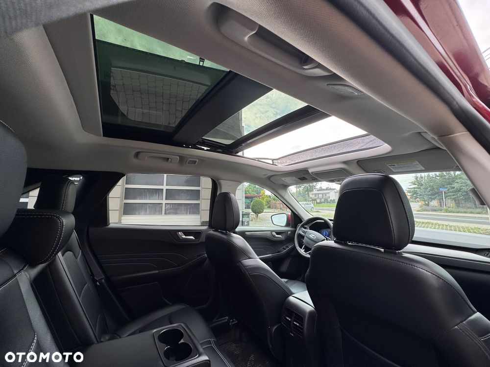 Ford Escape 2.0 EcoBoost AWD Titanium - 26