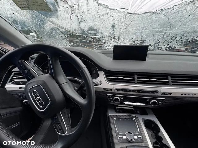 Audi Q7 e-tron 3.0 TDI Quattro Tiptr - 25
