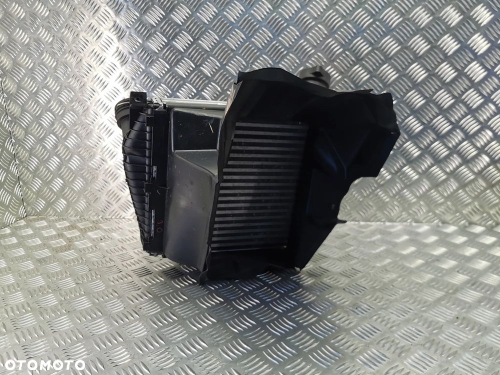VW TOUAREG II 7P 10-18R INTERCOOLER CHLODNICA POWIETRZA 3.0 CRC LEWY KOMPLET 7L6145803 D - 4