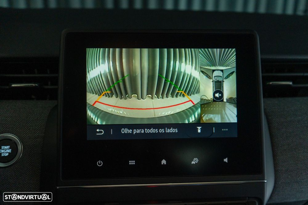 Renault Clio 1.0 TCe Techno Bi-Fuel - 12