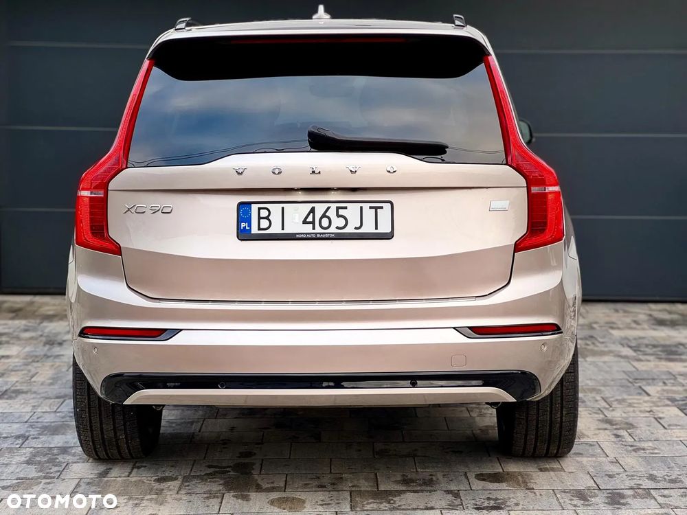 Volvo XC 90 - 8