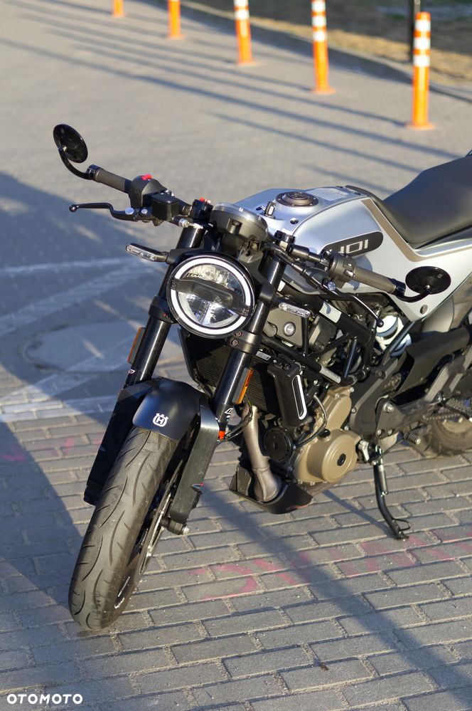 Husqvarna Vitpilen - 6