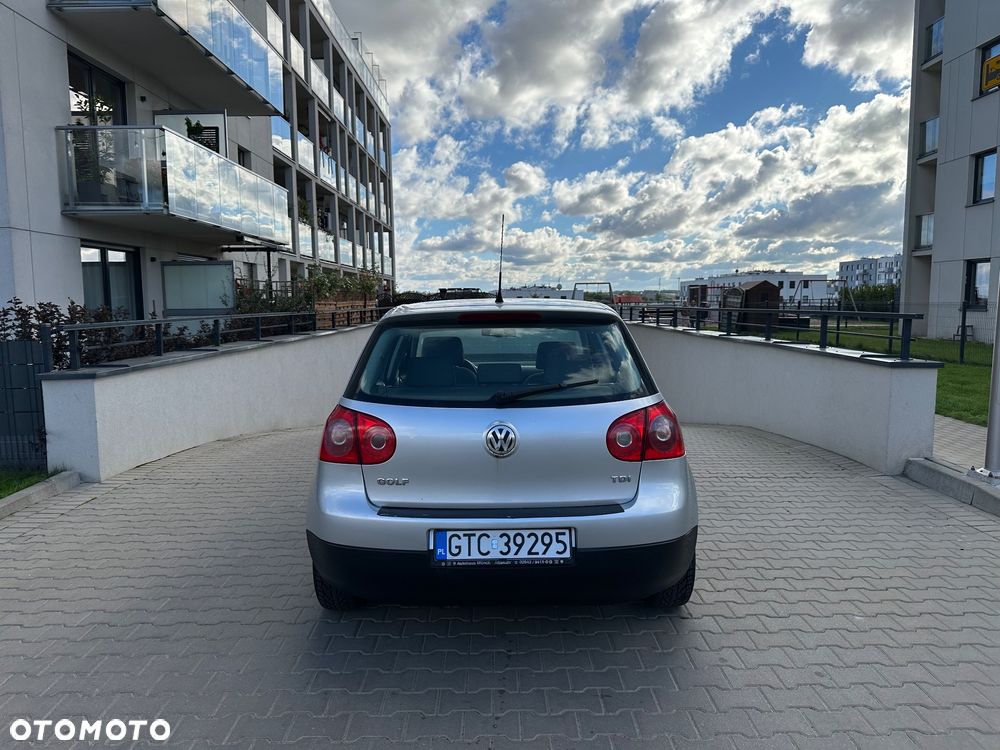 Volkswagen Golf V 1.9 TDI Comfortline - 7