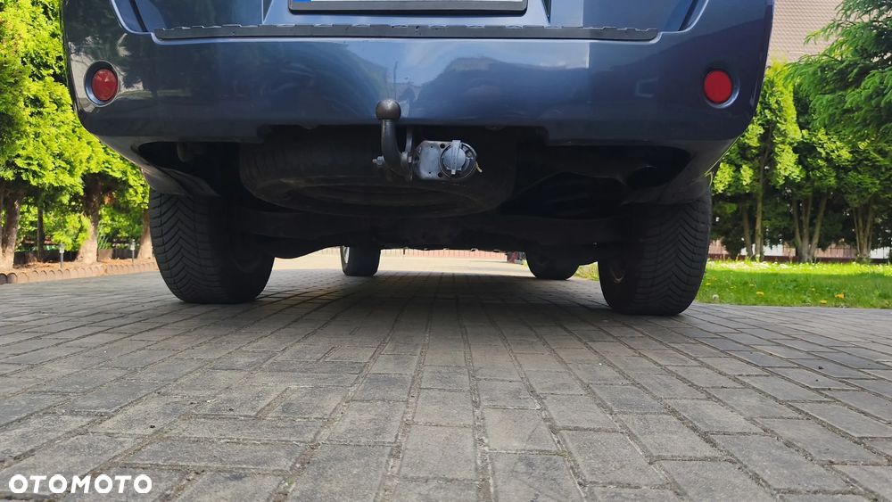 Nissan Pathfinder - 12