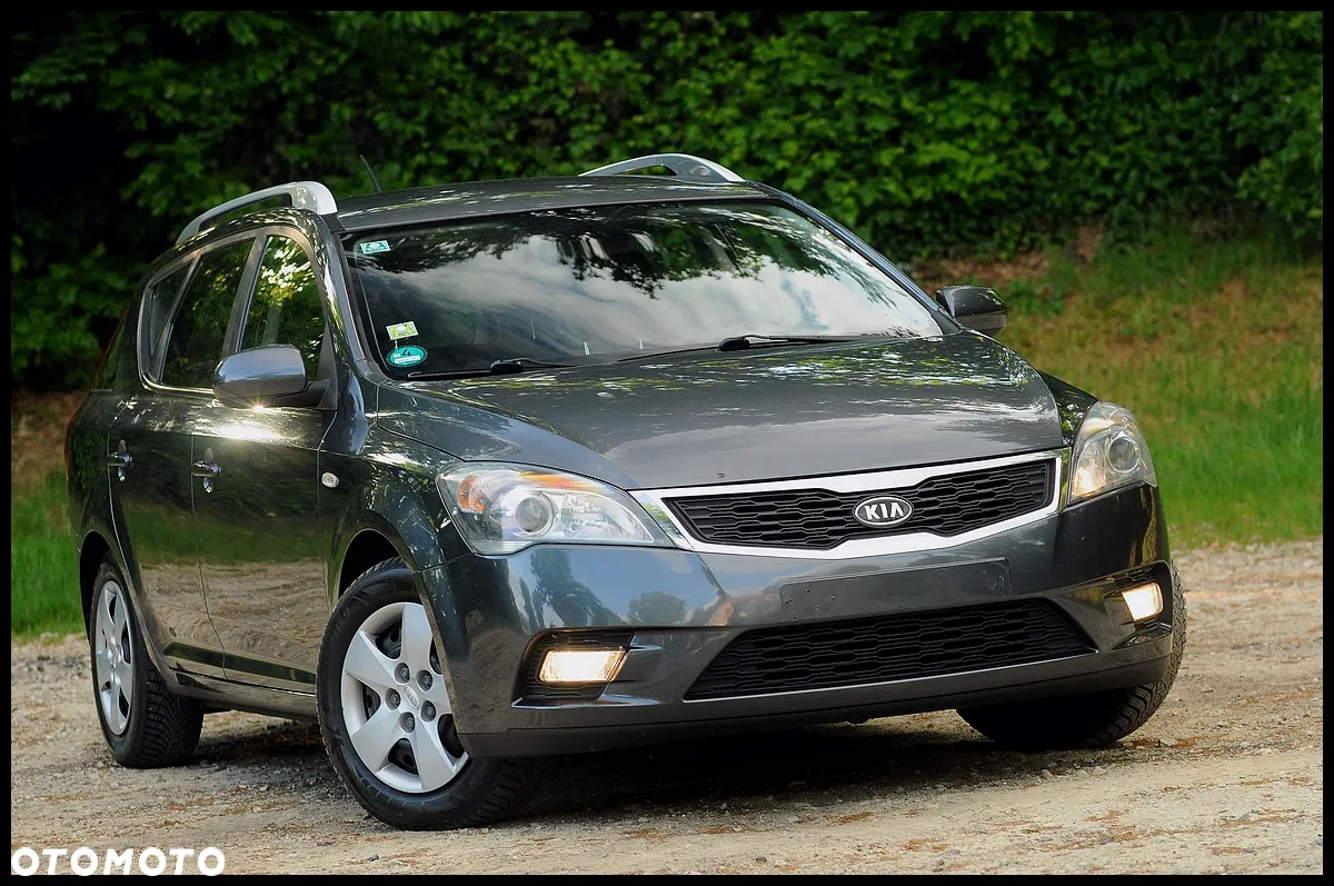 Kia Ceed - 14