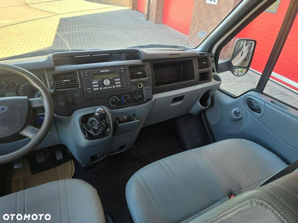 Ford Transit - 15