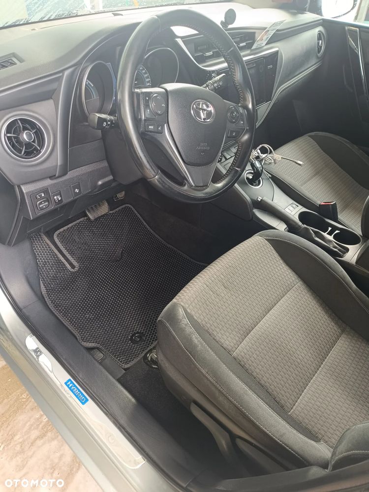 Toyota Auris Hybrid 135 Selection - 9