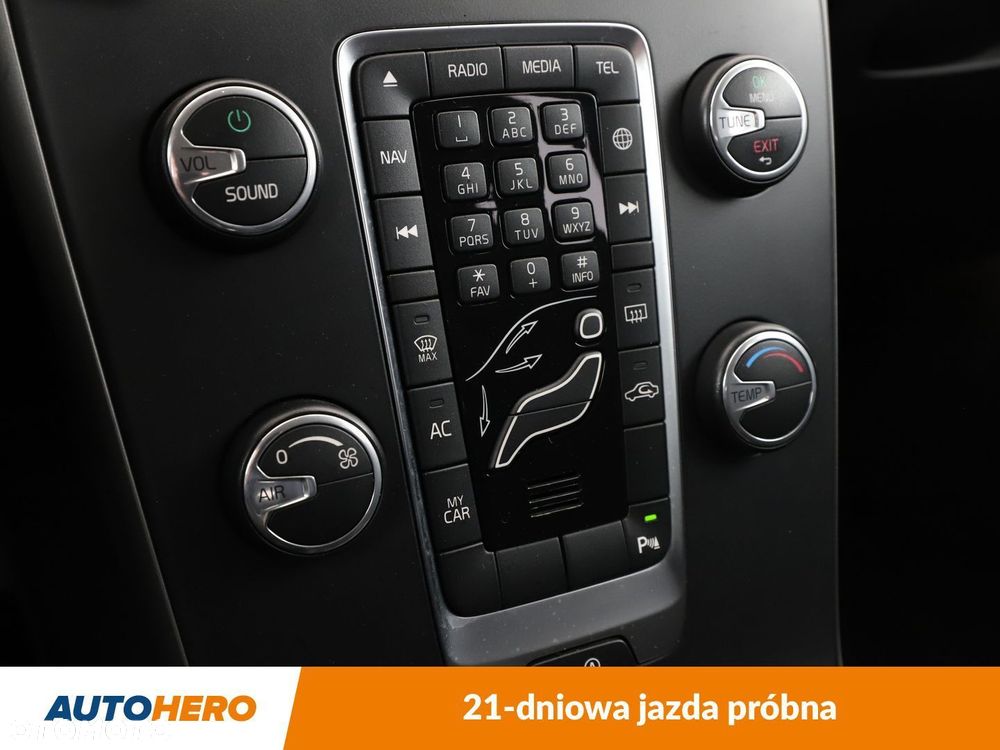 Volvo V40 D2 Kinetic - 25
