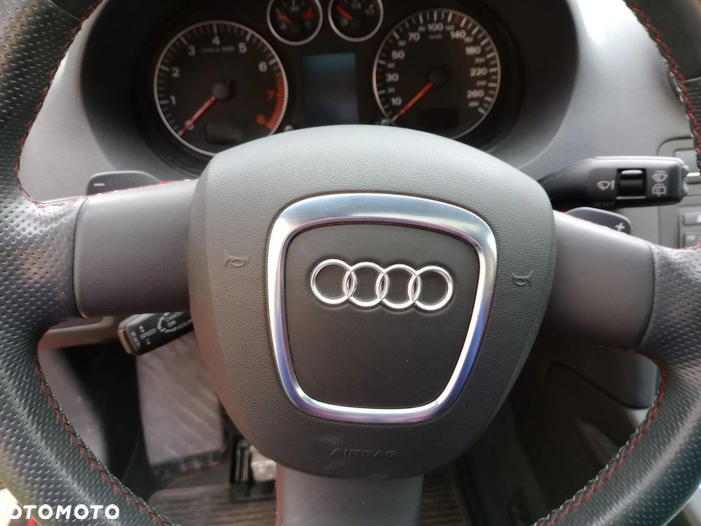 Kierownica Audi A3 Sportback czarna S-Line Stan idealny - 7