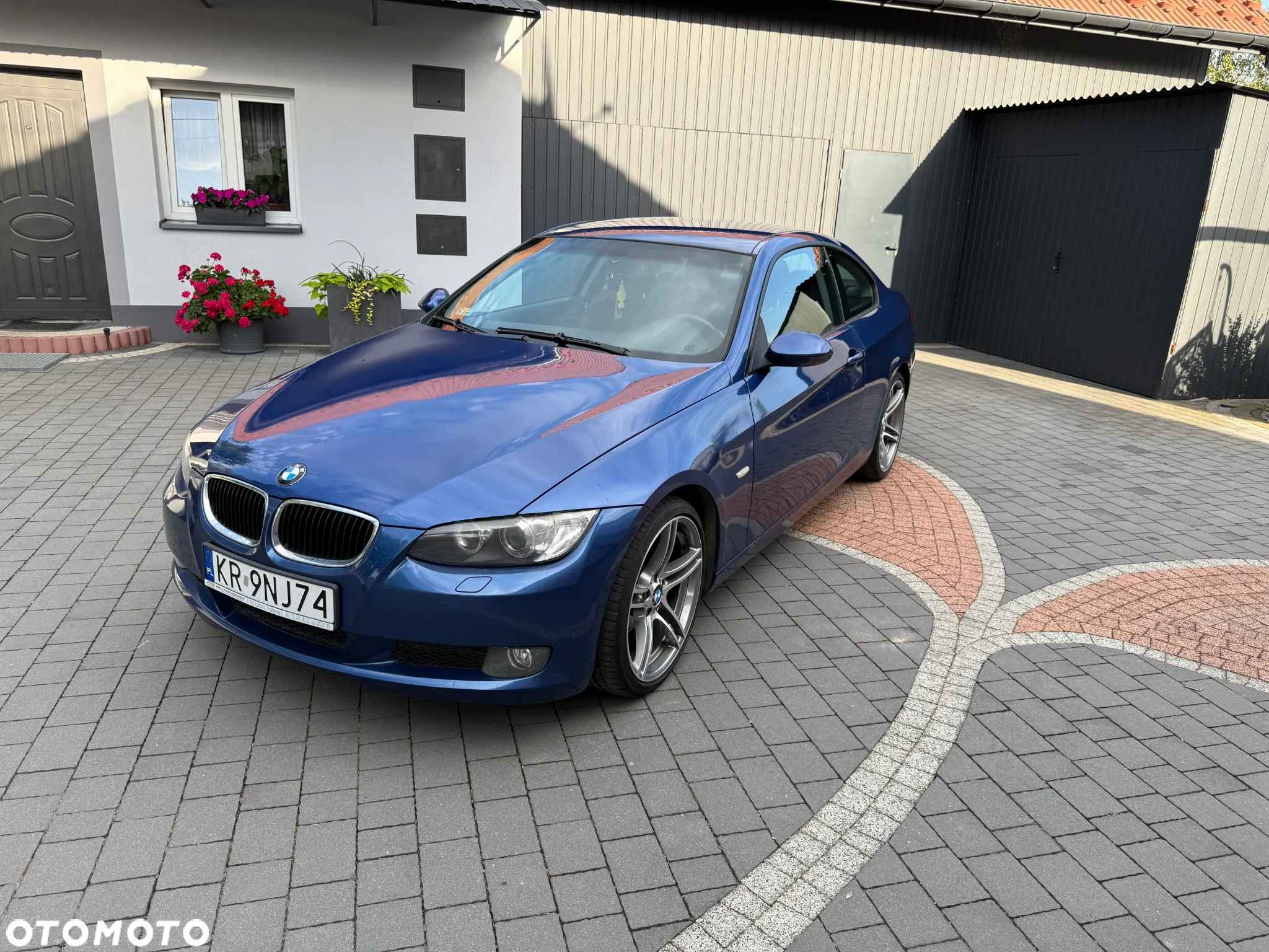 BMW Seria 3 320i Coupe - 2