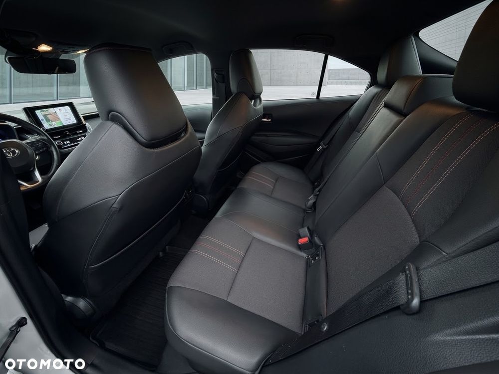 Toyota Corolla - 8