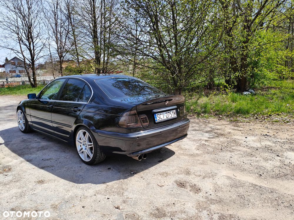 BMW Seria 3 320i - 4
