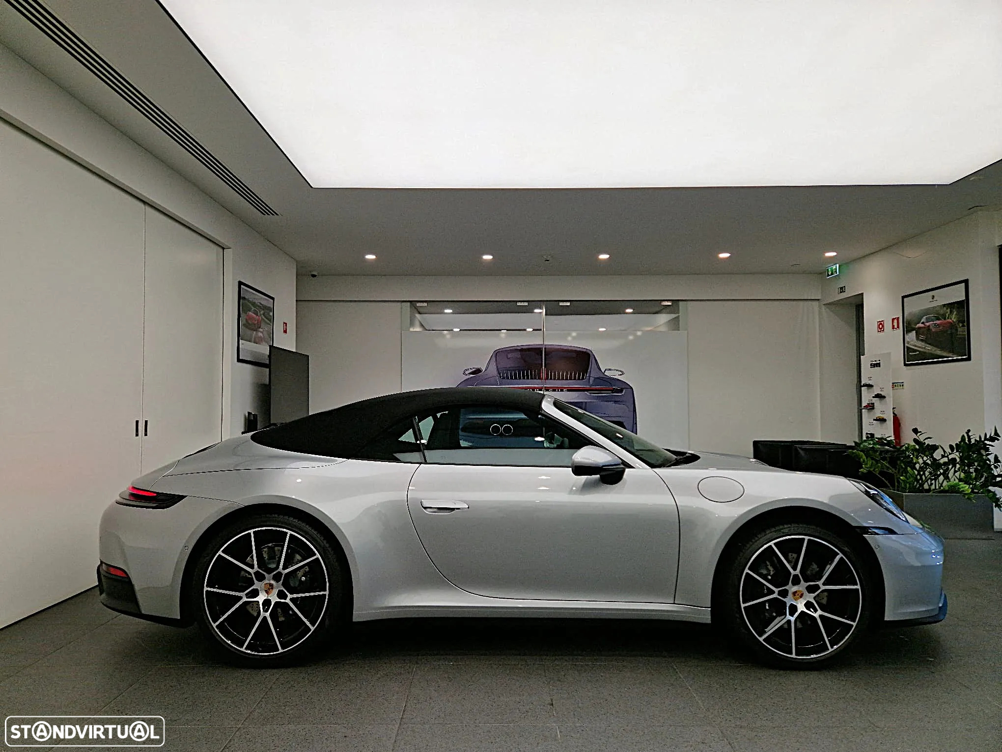 Porsche 911 (992) Carrera - 8