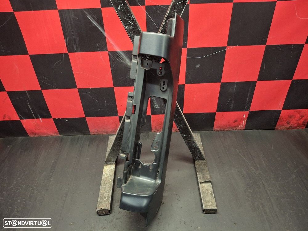 Moldura Farolim Traseiro Direito Opel Vivaro B Caixa (X82) - 1