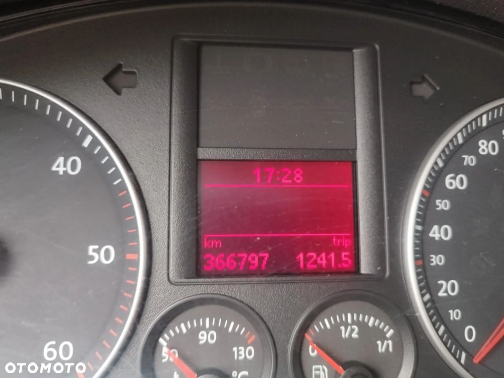 Volkswagen Golf Plus - 9