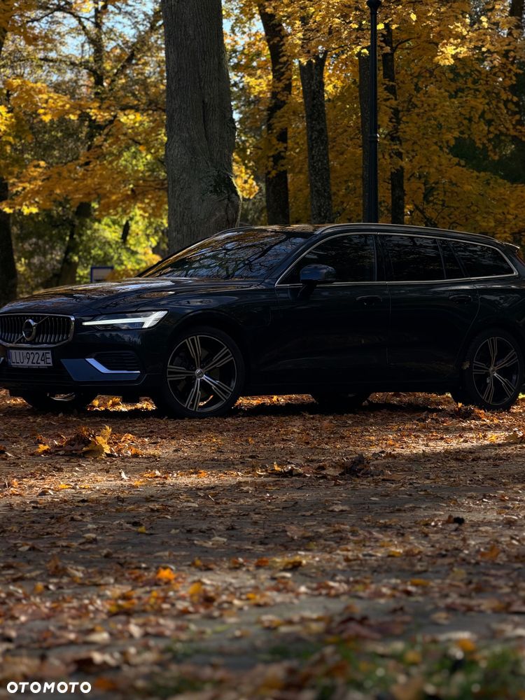 Volvo V60 T8 AWD Twin Engine Geartronic Inscription - 1
