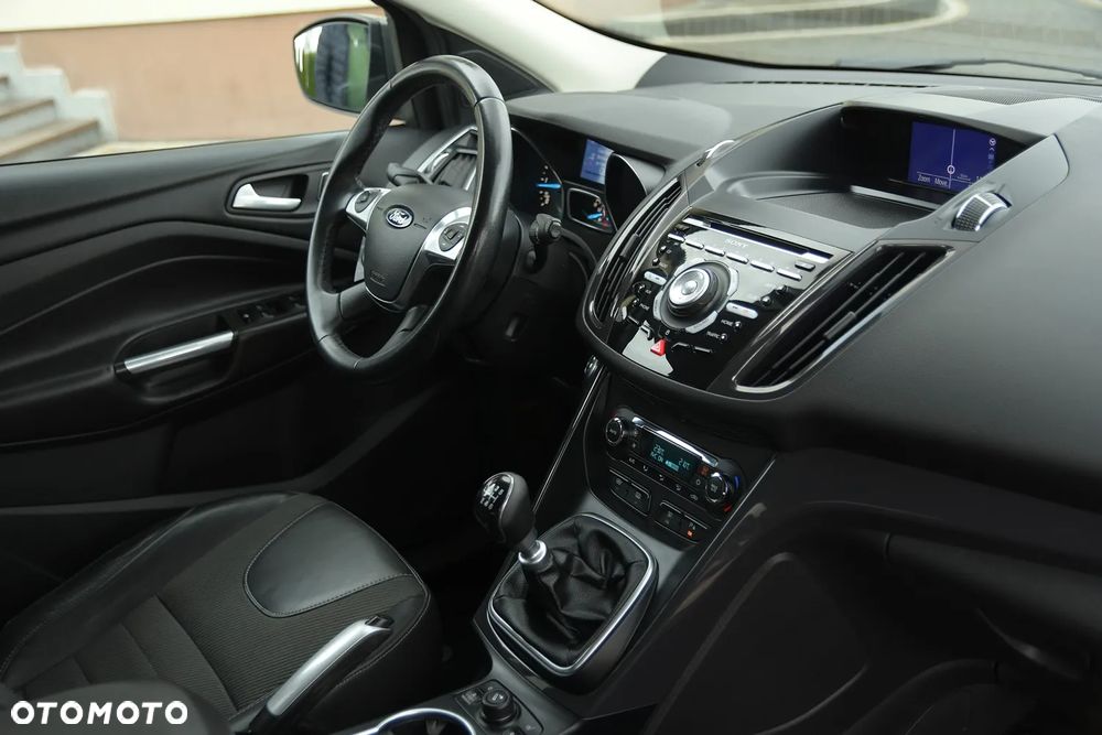 Ford Kuga 2.0 TDCi 4x4 Titanium - 19