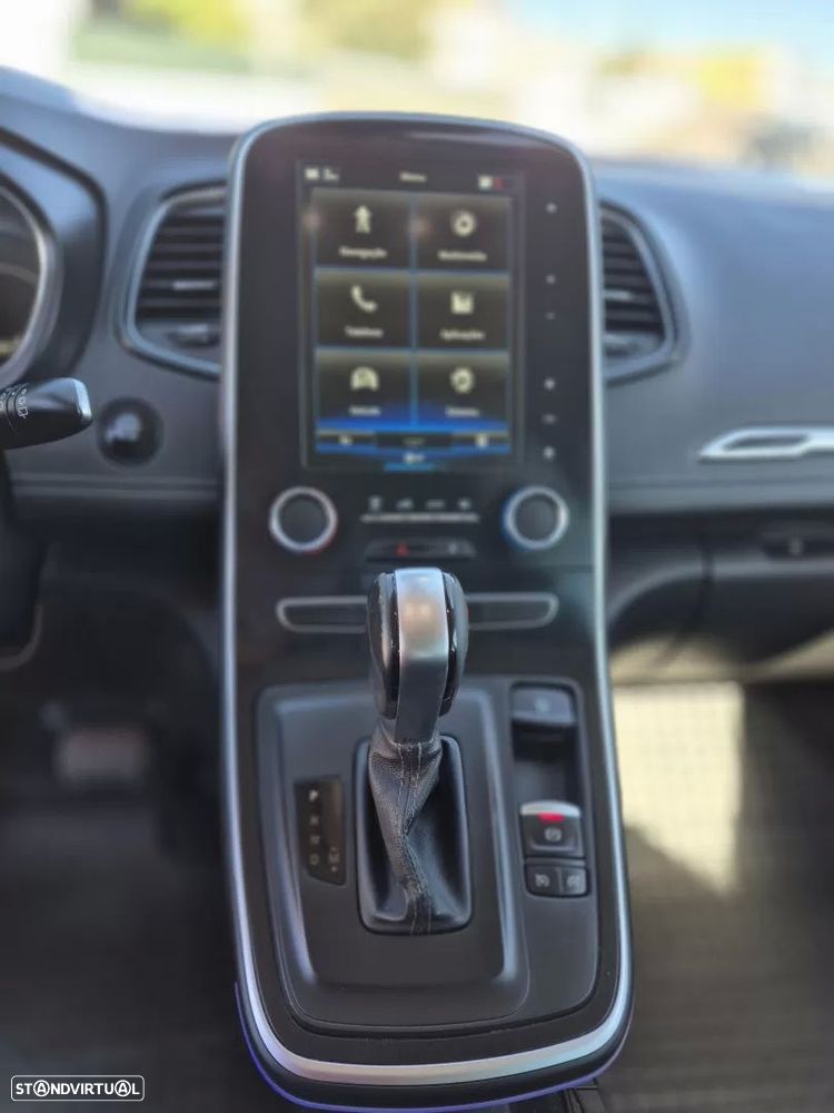 Renault Grand Scénic - 26