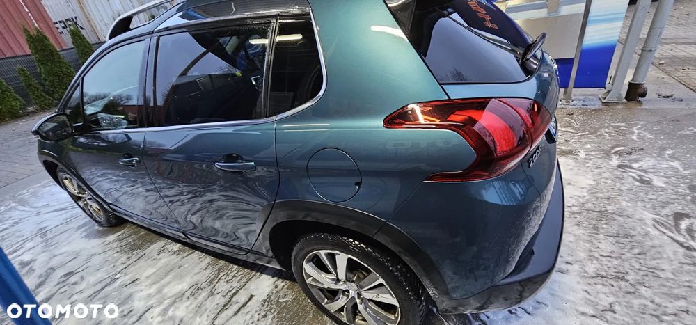 Peugeot 2008 1.2 Pure Tech GPF Allure S&S EAT6 - 6