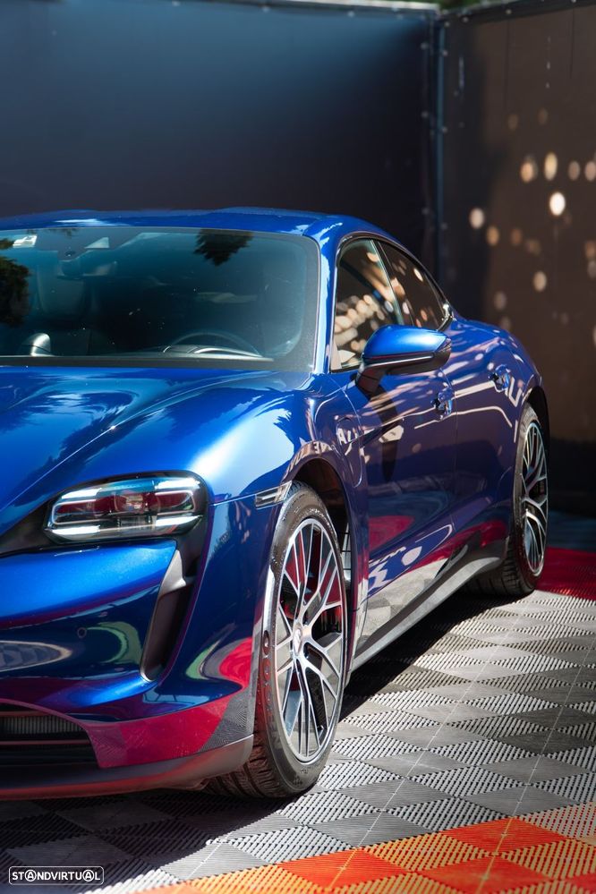 Porsche Taycan 4S - 8