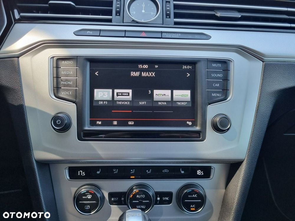 Volkswagen Passat - 19