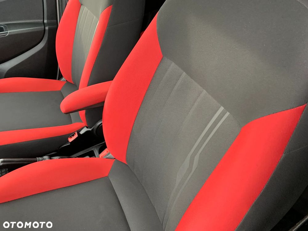 Fiat DOBLO MAXI SX DYNAMIC+ KOMBI VAN MINIBUS WZMOCNIONY 5cio osobowy N1 Homologacja cięż. HAK wpinany, Bagażnik dachowy, Alarm, Parktroniki, Halogeny, Podgrzewane fotele, Koła 16' MOCNY SILNIK 1.6 MultiJet, Emisja spalin Euro6, Skrzynia biegów 6cio stopniowa! - 7