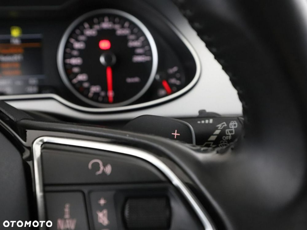 Audi A4 Avant 2.0 TDI S tronic - 30