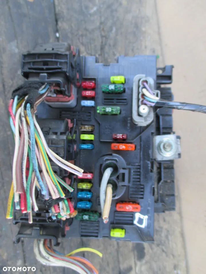 skrzynki moduł BSM Citroen Peugeot BSM-L06 9659742080 - 1