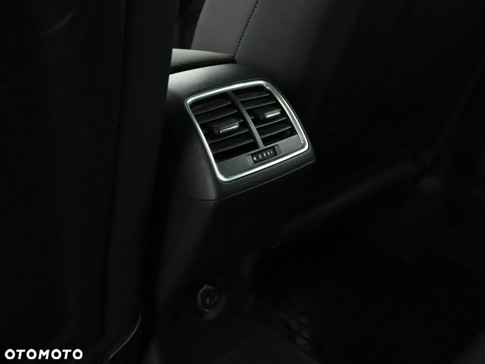 Audi Q3 2.0 TDI S tronic - 36