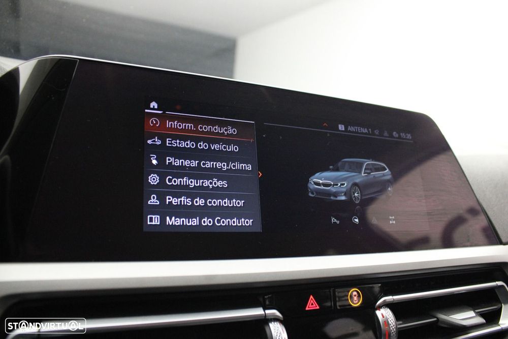BMW 330 e Touring Auto - 15
