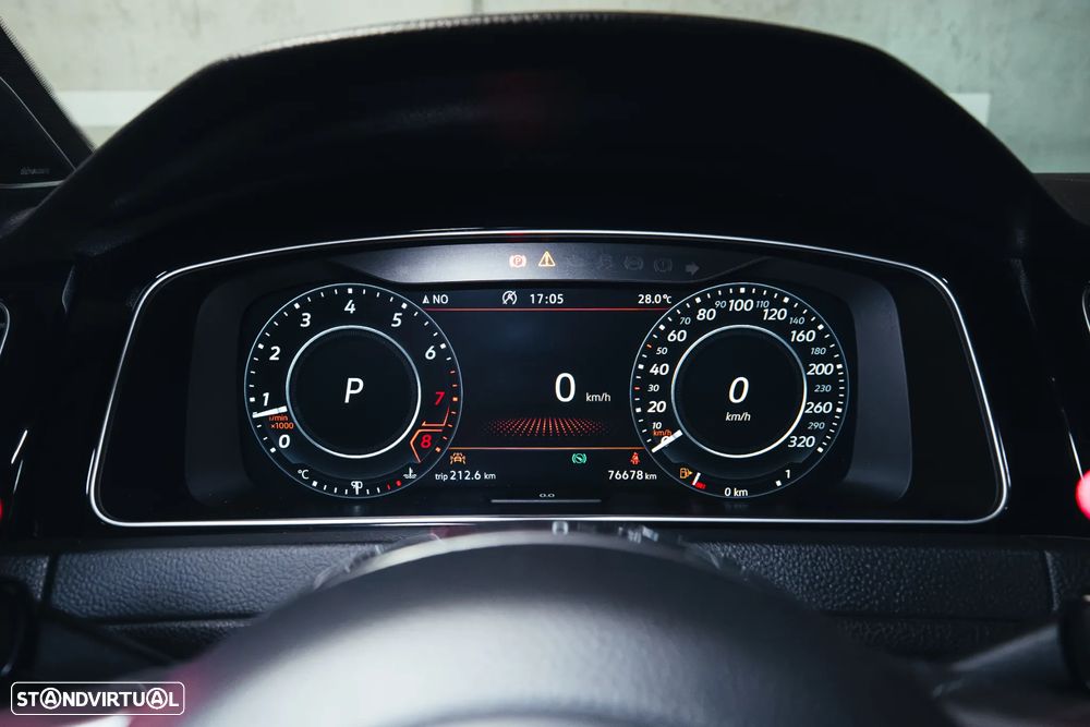 VW Golf GTI TCR 2.0 TSI OPF DSG - 29