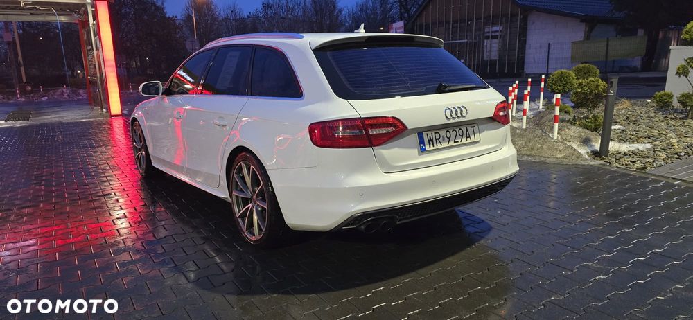 Audi A4 Avant 2.0 TDI Quattro Line S tronic - 6
