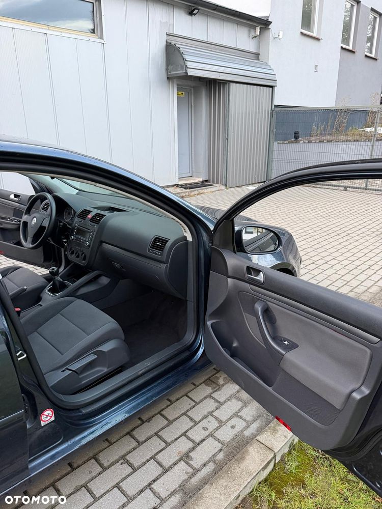 Volkswagen Golf - 14