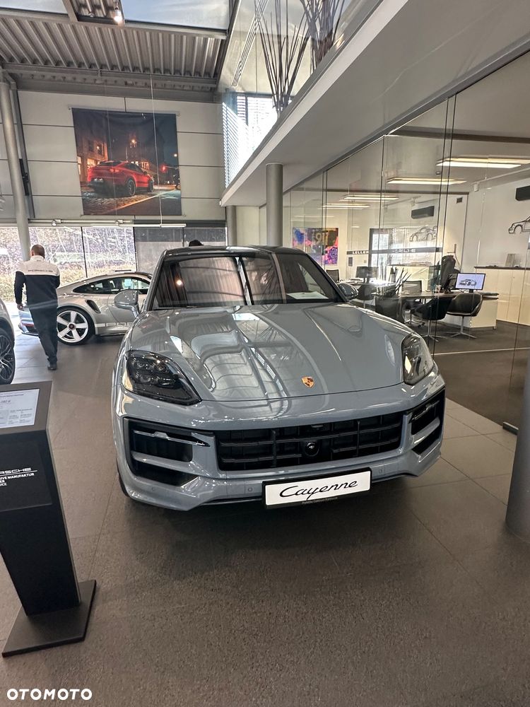 Porsche Cayenne Standard - 5