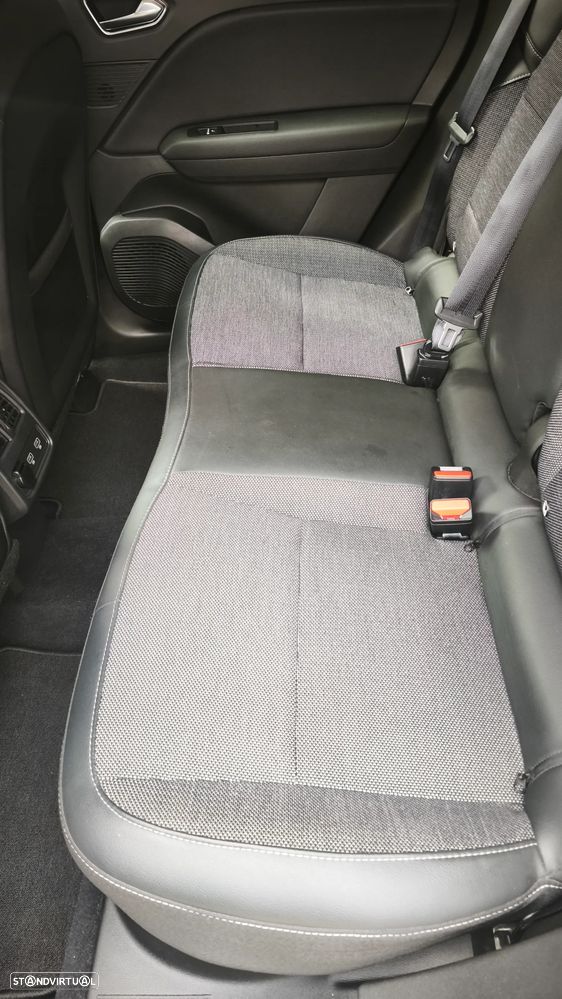 Renault Captur 1.3 TCe Exclusive EDC - 29