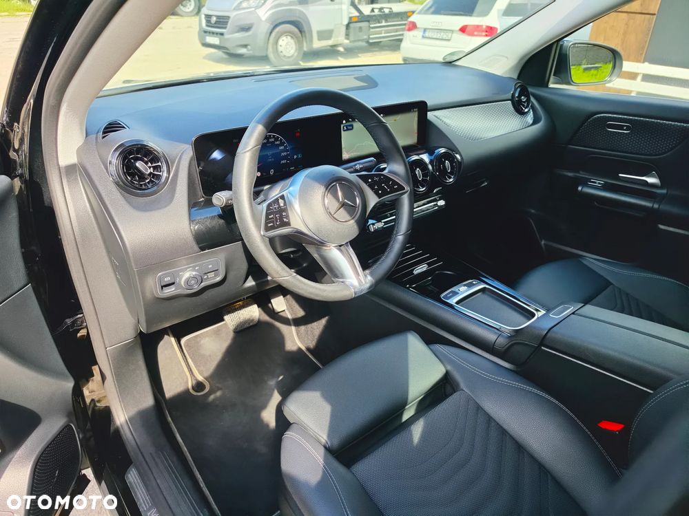 Mercedes-Benz GLA 200 7G-DCT Progressive - 18
