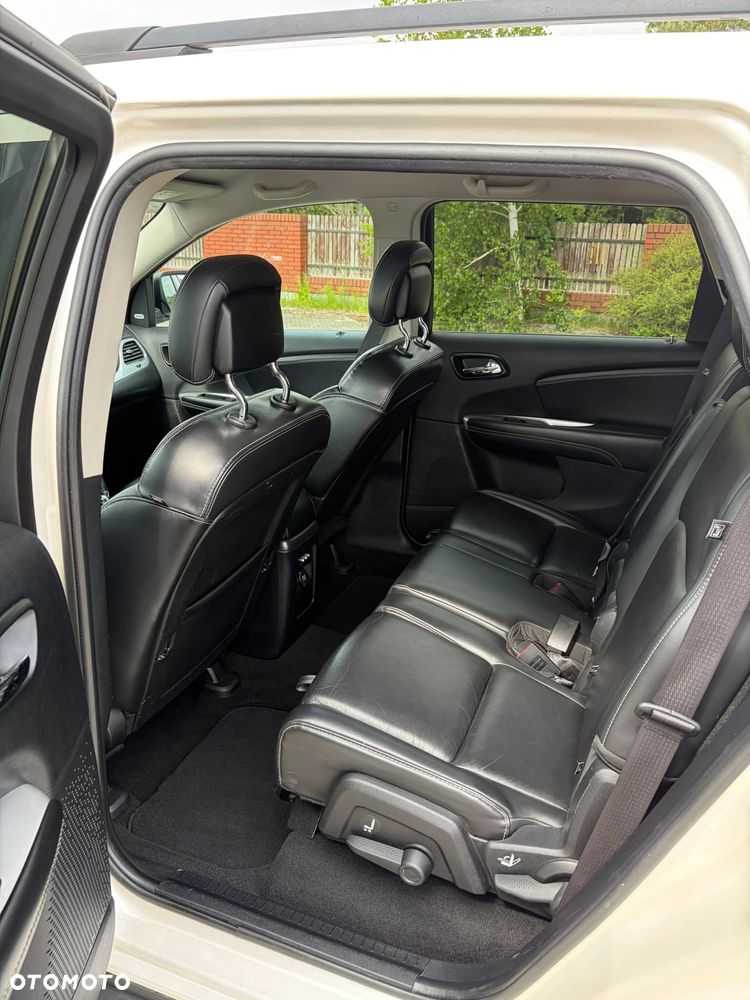 Fiat Freemont 2.0 Multijet Black Code AWD - 11