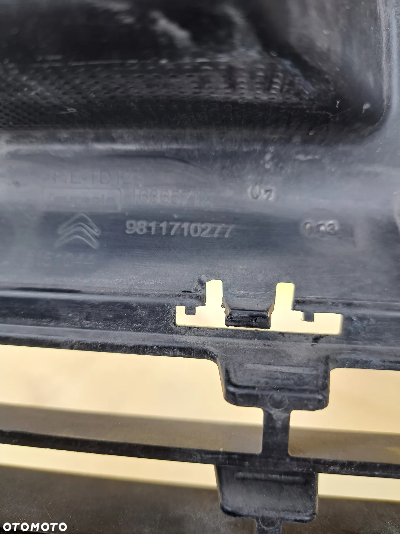 Atrapa Kratka środkowa Citroen Jumpy III SpaceTourer 9811710277 98117102XT - 6