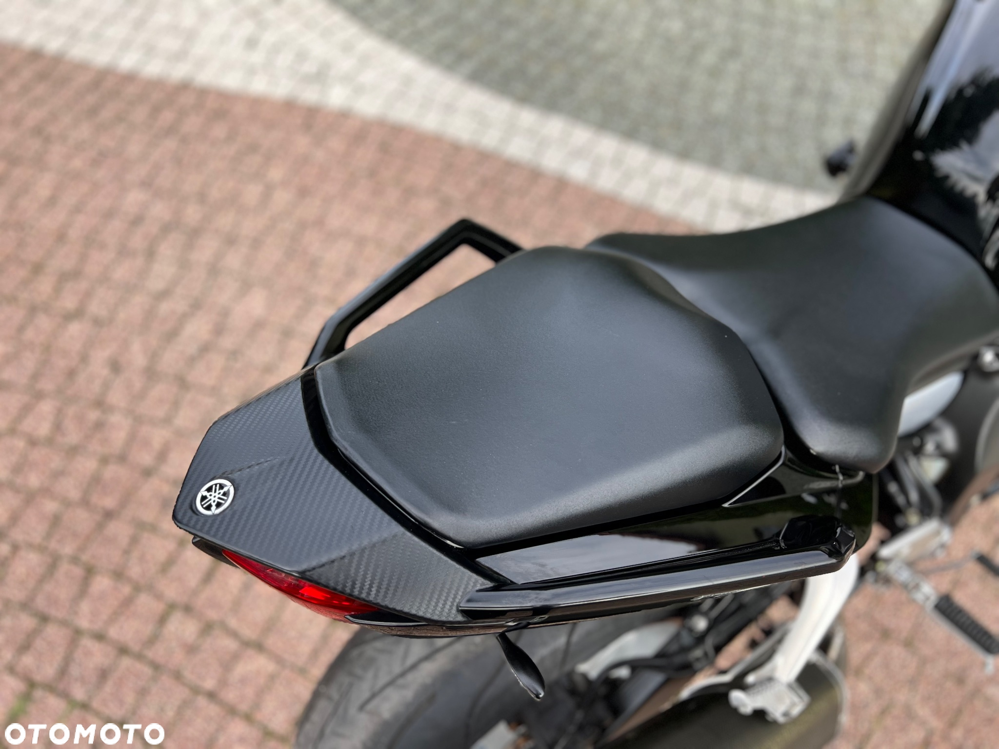 Yamaha FZ - 12