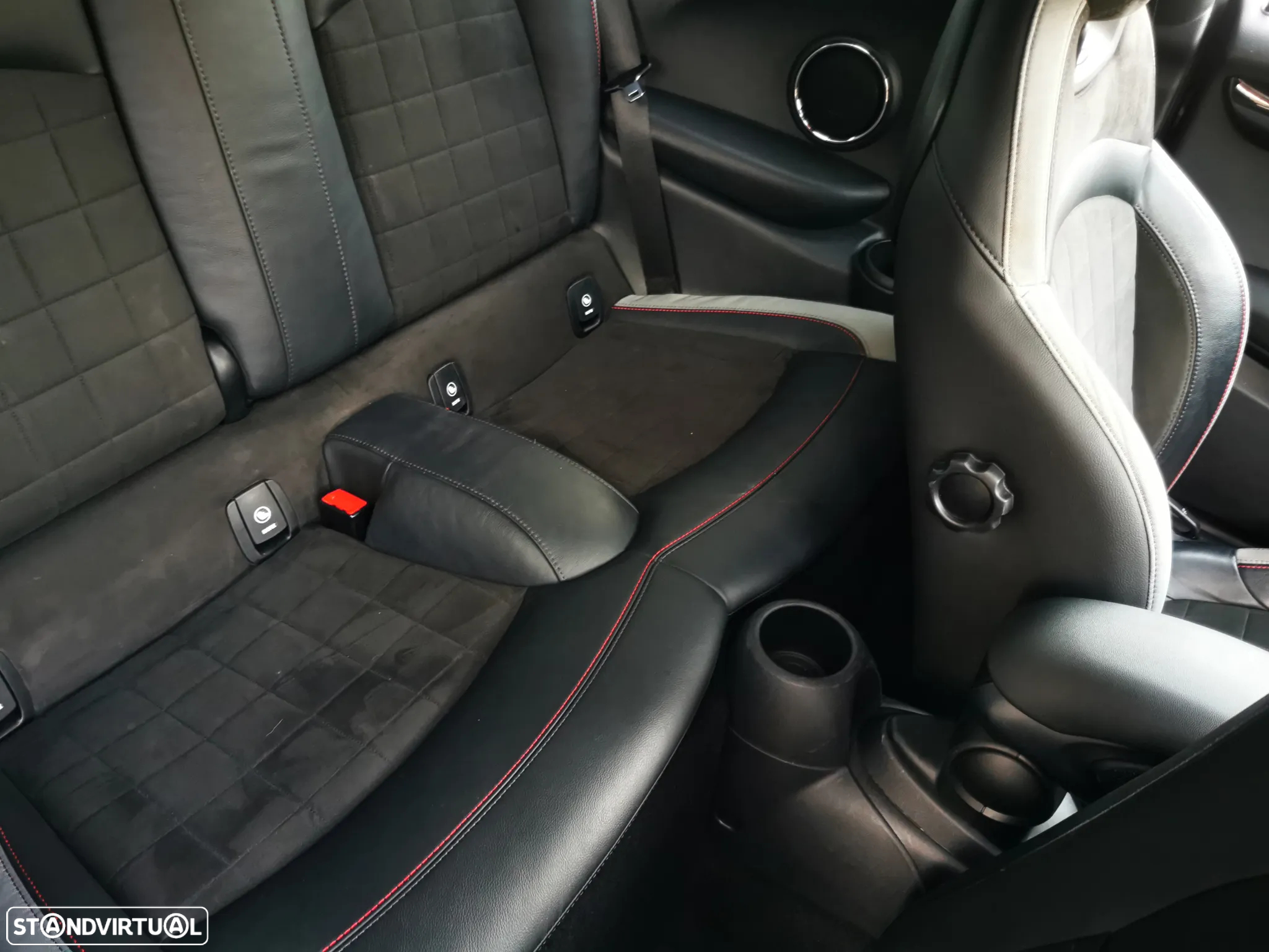 MINI 3 Portas John Cooper Works Aut. - 12