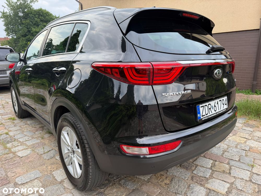 Kia Sportage 1.7 CRDI 2WD Dream-Team Edition - 3