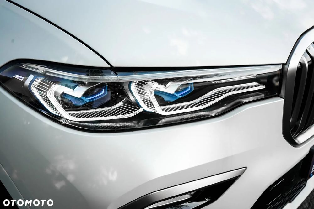BMW X7 M50d - 6