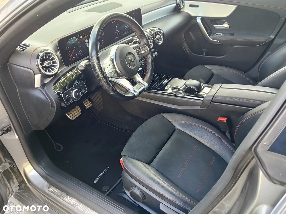 Mercedes-Benz CLA 180 d 7G-DCT AMG Line - 4