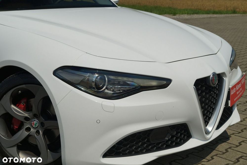 Alfa Romeo Giulia - 24
