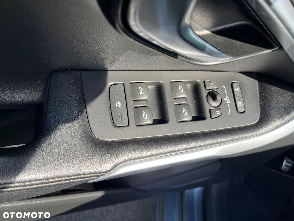 Volvo V40 D2 RDesign - 17
