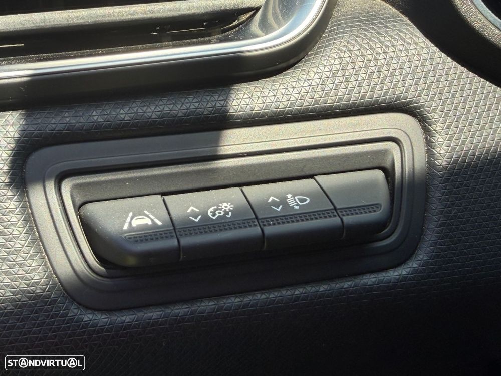 Renault Clio 1.0 TCe Exclusive - 23